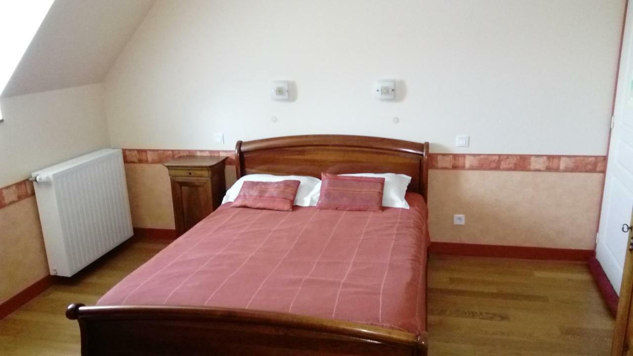 La Roche Bed & Breakfast Saint-Etienne-en-Cogles Exterior foto
