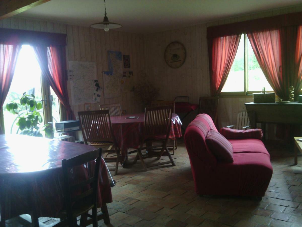 La Roche Bed & Breakfast Saint-Etienne-en-Cogles Exterior foto