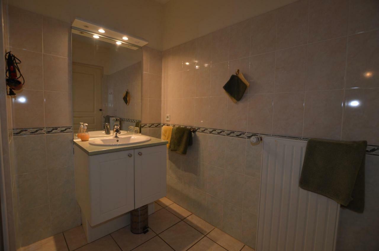 La Roche Bed & Breakfast Saint-Etienne-en-Cogles Exterior foto